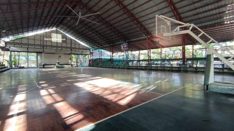 Covered Basketball Court Belvedere Merville